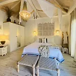 Linari Bohemian Living Lejlighed Kávallos