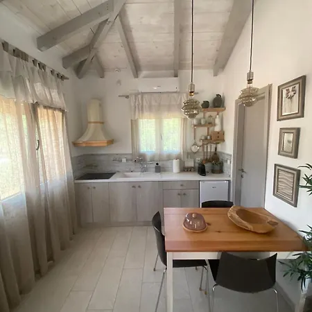 Linari Bohemian Living Kavallos (Lefkada)