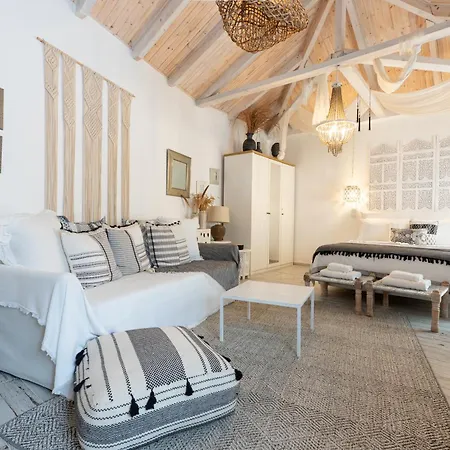Linari Bohemian Living * Kávallos